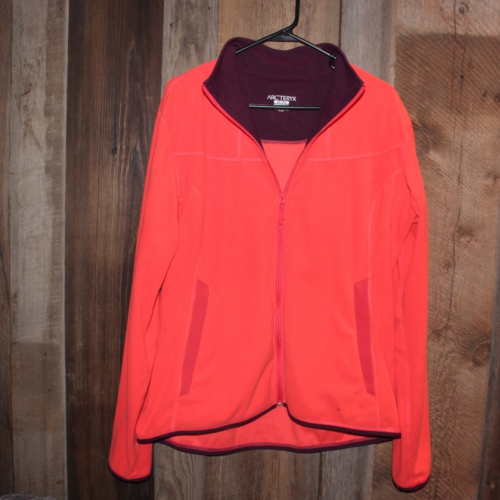 ARCTERYX SOFT ORANGE COAT
